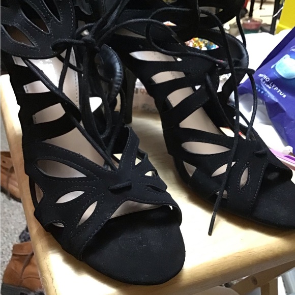 Christian Siriano Shoes - CHRISTIAN SIRIANO women’s high heel shoes sz 9  black